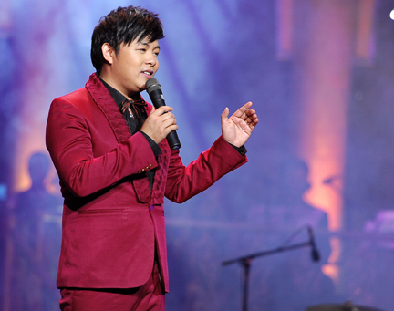 Quang Le phu nhan 'hot tay tren' cua Mr. Dam hinh anh