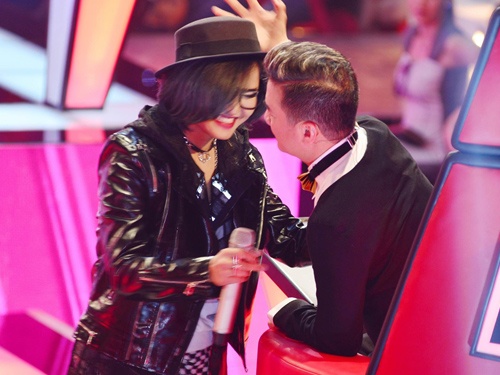 Thu Phuong hua di cung Mr. Dam den cuoi chang duong hinh anh