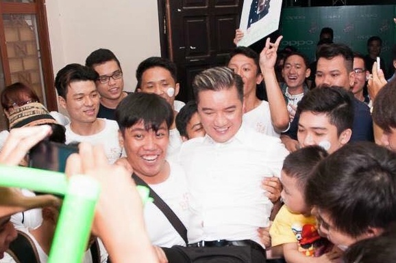 Dam Vinh Hung bi nghi muon fan co vu tai The Voice hinh anh