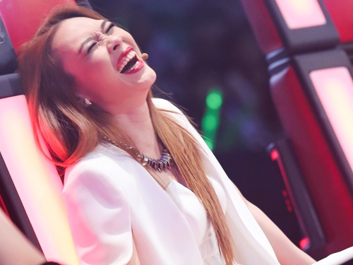 My Tam cuoi ngat ngheo khi tro cung hat hit Son Tung hinh anh