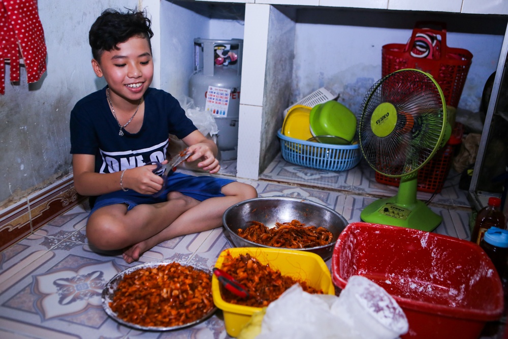 Cuoc song o tro thieu thon cua thi sinh The Voice Kids hinh anh