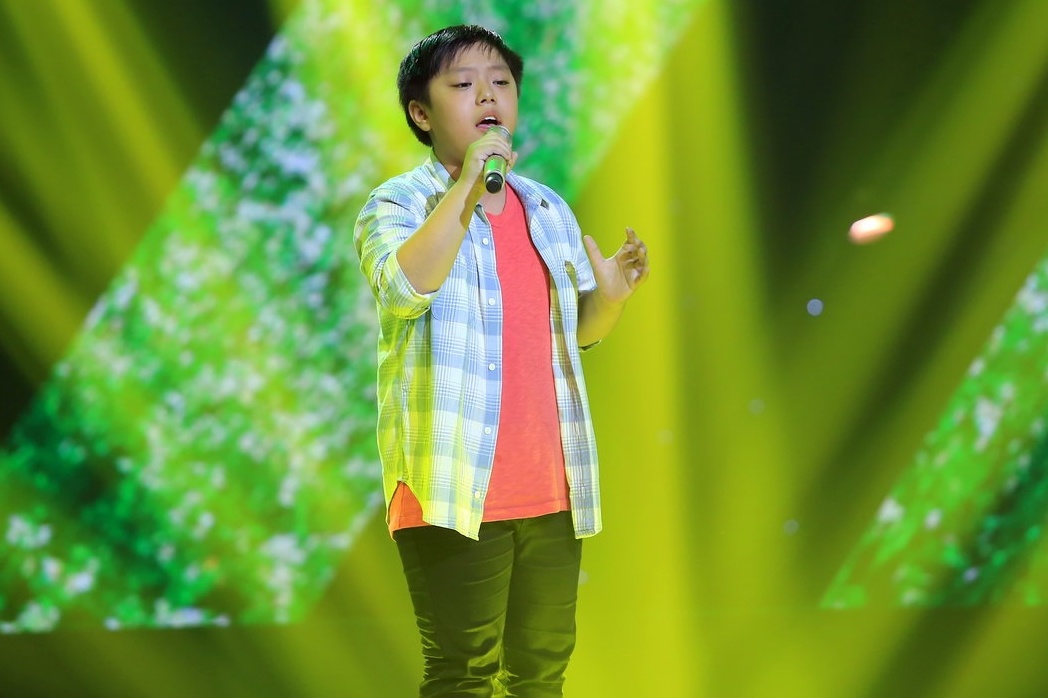 Sau Vietnam’s Got Talent, Lý Vĩnh Hòa quyết định thử sức tại The Voice Kids. Chọn ca khúc Quê nhà mang giai điệu dân ca đương đại, giọng ca nhí đặt nhiều tình cảm vào màn trình diễn của mình cùng chất giọng ngọt ngào, luyến láy uyển chuyển. Giọng ca 11 tuổi chạm đến cảm xúc của huấn luyện viên Dương Khắc Linh và thuyết phục anh bấm chọn. Anh hạnh phúc vì đây là màu sắc mới cho team.