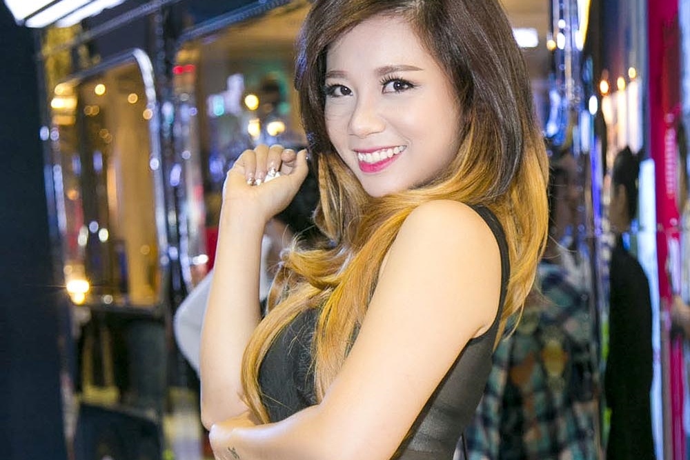 Co gai 'vua an vua hat' giam 7kg trong mot thang hinh anh