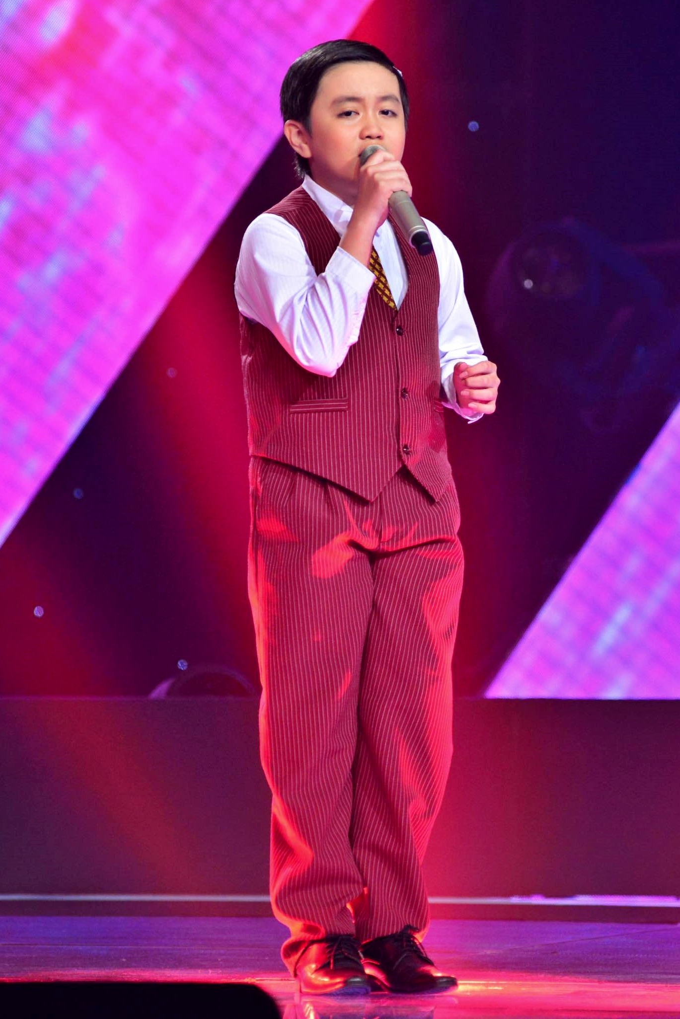 Cậu bé Nguyễn Trương Thế Thanh khiến mọi người bất ngờ với giọng hát ngọt ngào, luyến láy với ca khúc Phương xa nhớ mẹ. Giọng ca 13 tuổi đến từ Bình Chánh nhận được cả 4 sự lựa chọn của huấn luyện viên. Cẩm Ly lập tức nhận ra cậu bé có khả năng hát vọng cổ. Đáp lại tình cảm của khán giả, Thế Thanh tự tin thể hiện sở trường của mình.