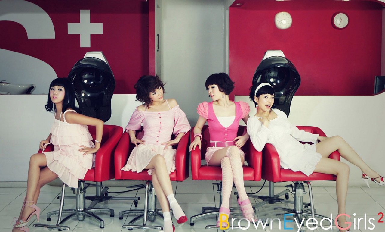 Tuy nhiên, cho tới nay, Brown Eyed Girls mới chỉ giành được vỏn vẹn 21 cúp chiến thắng trên các chương trình âm nhạc, thua xa nhiều nhóm nhạc đàn em khác như miss A, 4minute hay thậm chí là A Pink...