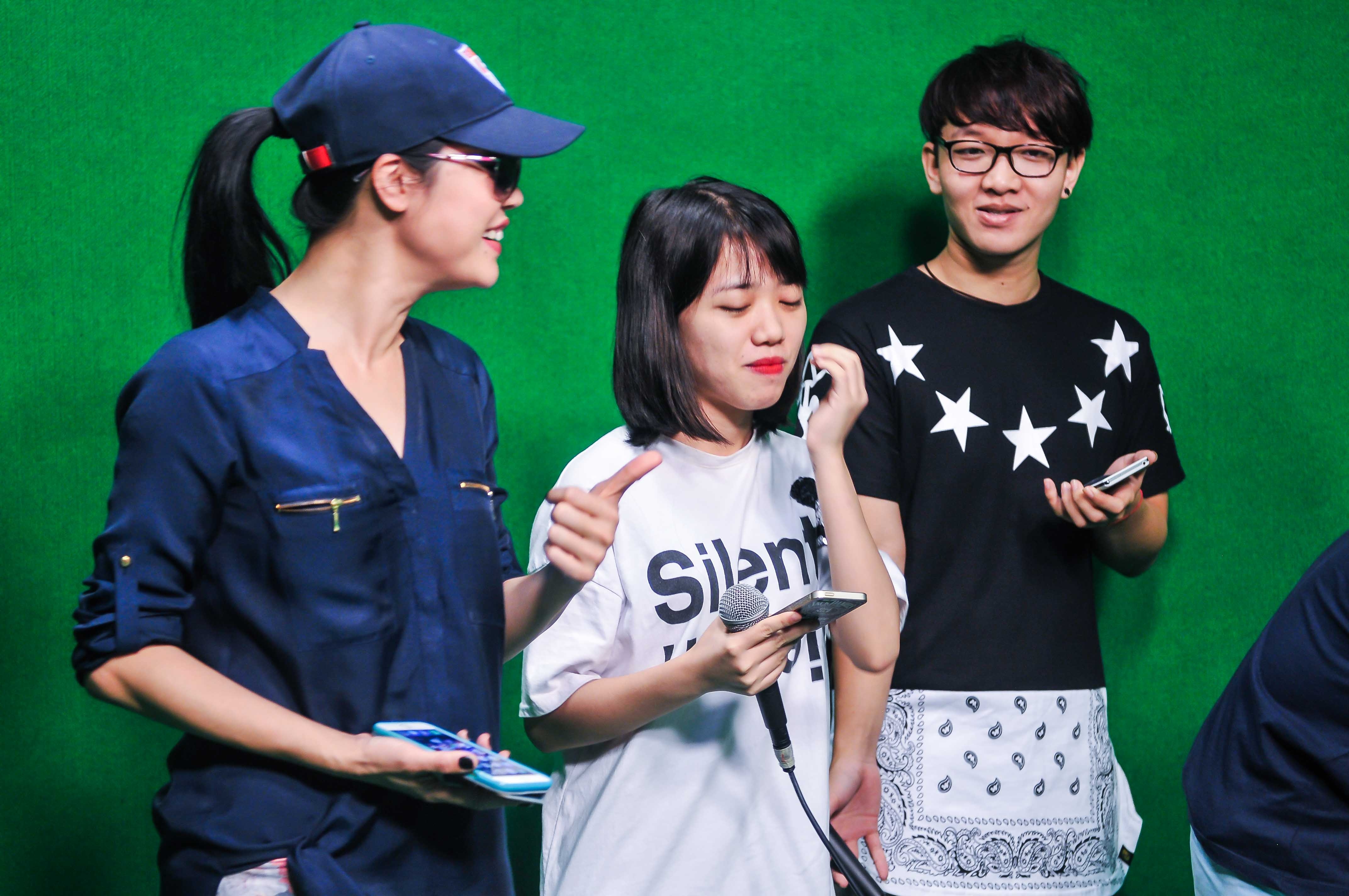 Thu Phuong: 'Team toi co doi hinh dep nhat ve nhieu mat' hinh anh