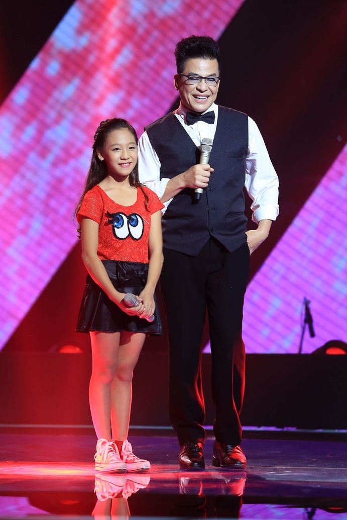 Hồ Hoài Anh cho biết mình không còn nhận ra giọng hát của Như Ý. Sau một năm, trò cũ hát chắc chắn hơn rất nhiều, không chênh phô. Giọng ca Cải Bắp cũng xúc động vì chứng kiến sự tiến bộ của Như Ý từ giọng hát đến vóc dáng. Dương Khắc Linh bày tỏ sự bất ngờ khi không ngờ cô bé có vóc dáng nhỏ bé lại sở hữu giọng hát khỏe như vậy. Thí sinh tiếp tục chọn về đội của cặp đôi Giang – Hồ.