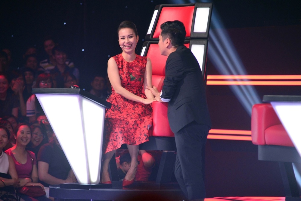 Tình cảm của huấn luyện viên The Voice Kids rất đáng yêu.