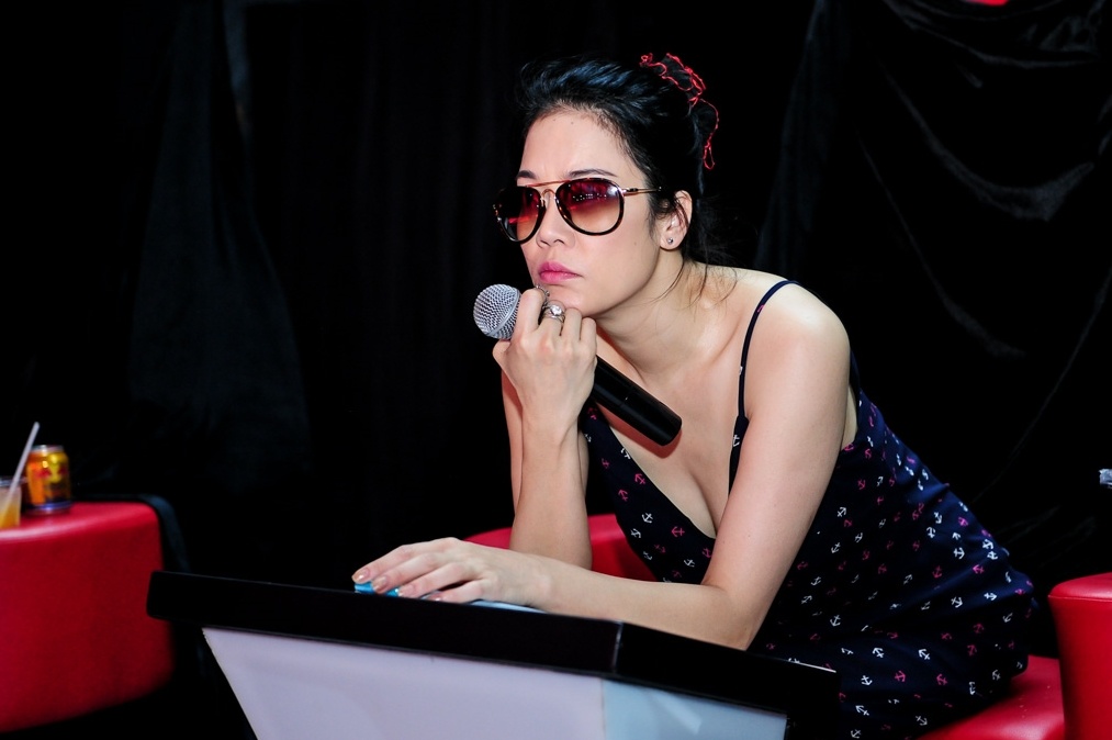 Để chuẩn bị cho live show 7 của Giọng hát Việt 2015, chiều 29/8, 4 huấn luyện viên cùng các học trò có buổi ráp nhạc cùng ê-kíp tại sân khấu Tân Bình (TP HCM). 