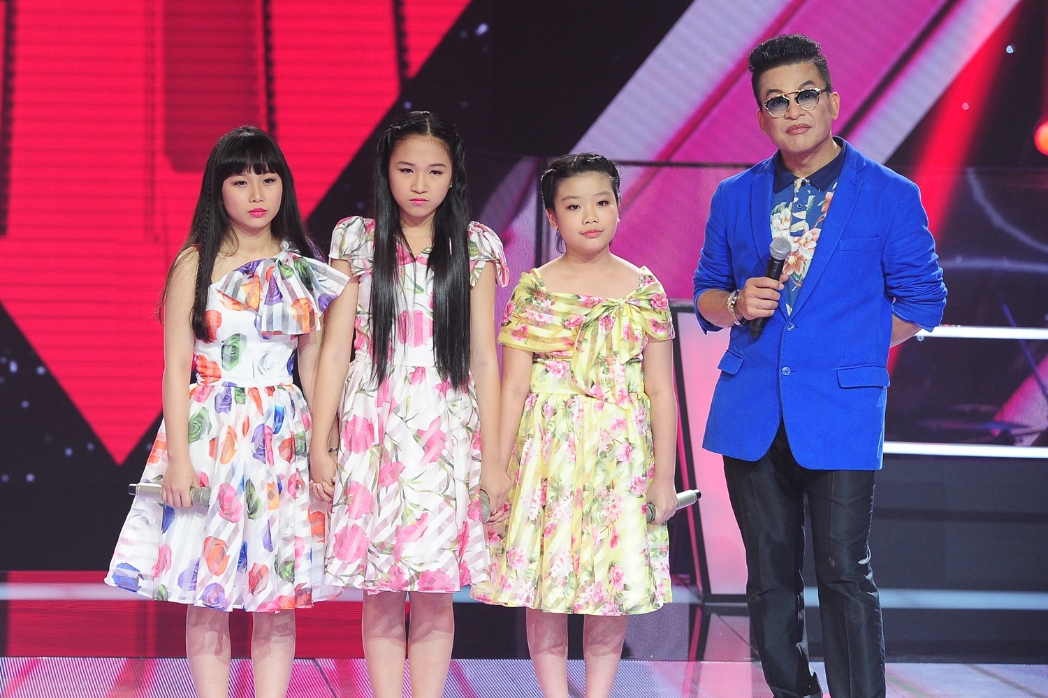 Hồ Hoài Anh khen cả ba đều thể hiện tôt và xứng đáng được đi tiếp. Anh đặc biệt ấn tượng với Phương Linh có sự chủ động và chững chạc. Nói về học trò của mình, Cẩm Ly nhắc nhở Phương Linh vể biểu cảm gương mặt, Minh Hạnh vì quá nhập tâm nên hát hơi dàn trải, Khánh Linh còn yếu về nốt thấp. Sauk hi đắn đo, cô dành cơ hội cho “hot girl xứ Huế” Khánh Linh.