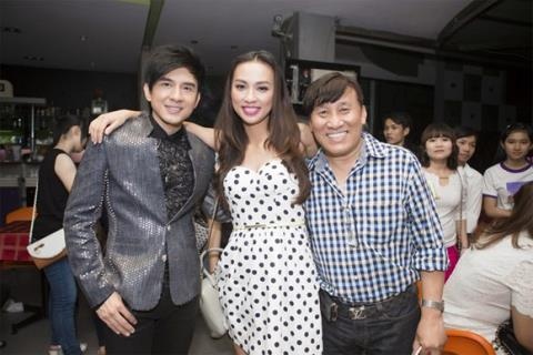 Ly do that viec Huyen Ny giau chuyen co chong con hinh anh