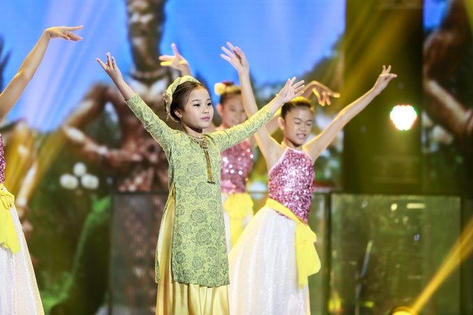 Bích Hạnh chinh phục ca khúc khó.