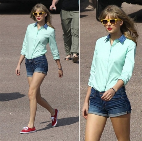 Bạn cũng có thể kết hợp áo sơ mi với quần short jeans ngắn trong những ngày nắng lên hay để đi chơi, đi dạo phố cùng bạn bè.