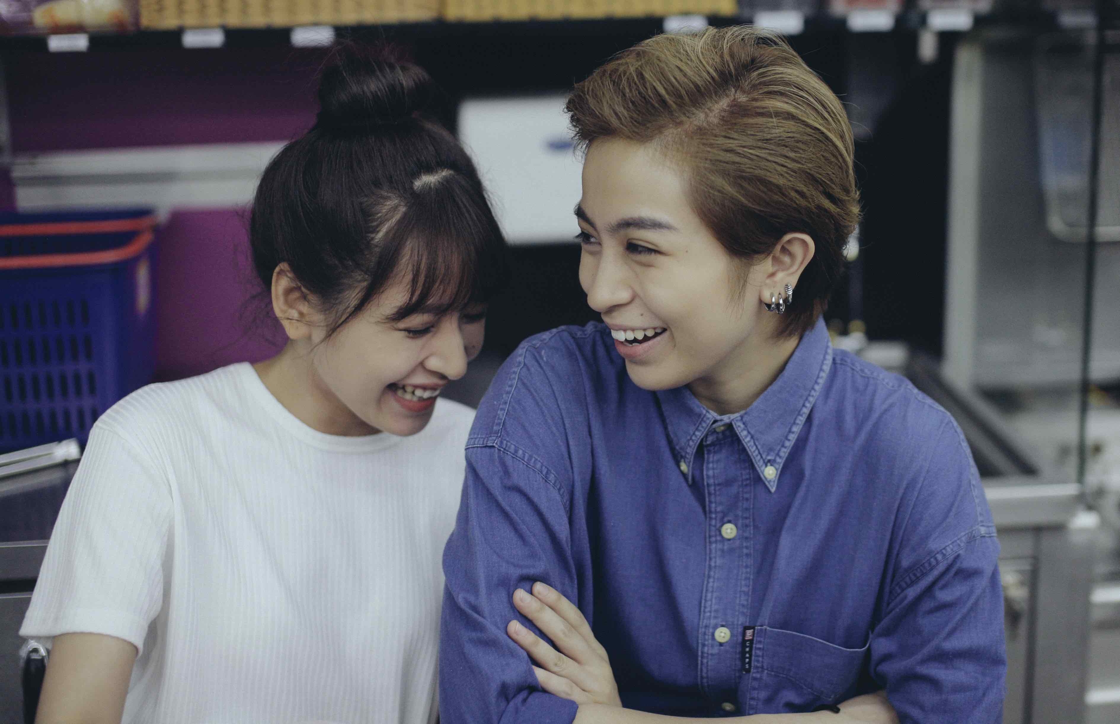 Chi Pu, Gil Le vuot tinh cam ban be trong phim hinh anh