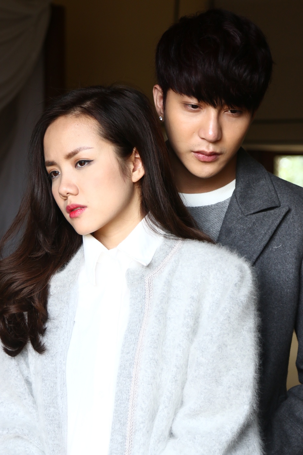 Hai gương mặt diễn viên đang được yêu thích trong các bộ phim sitcom là Bê Trần và Phương Ly sẽ trở thành nhân vật chính trong MV Tội lỗi của Hồ Ngọc Hà. 