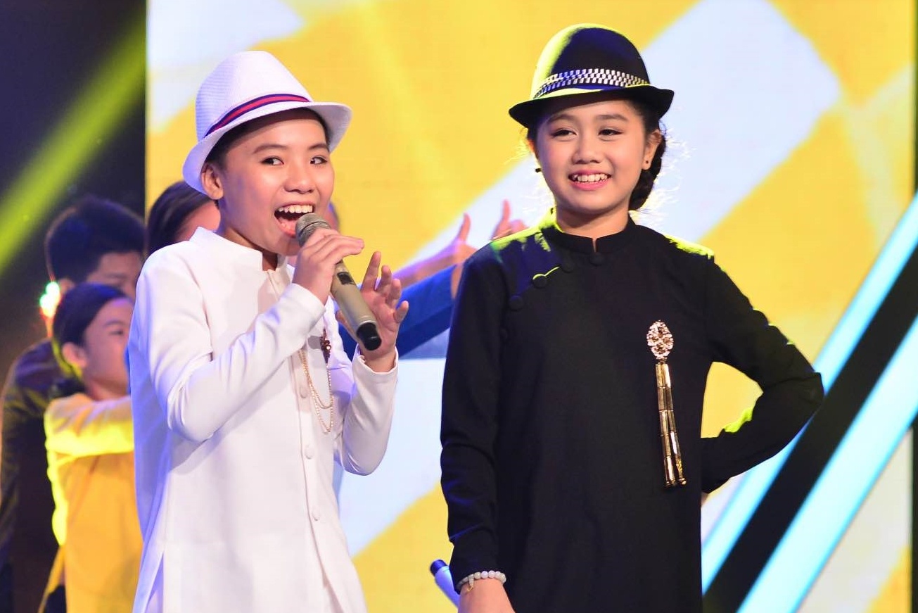 Cong Quoc canh tranh Hong Minh ngoi quan quan The Voice Kids hinh anh
