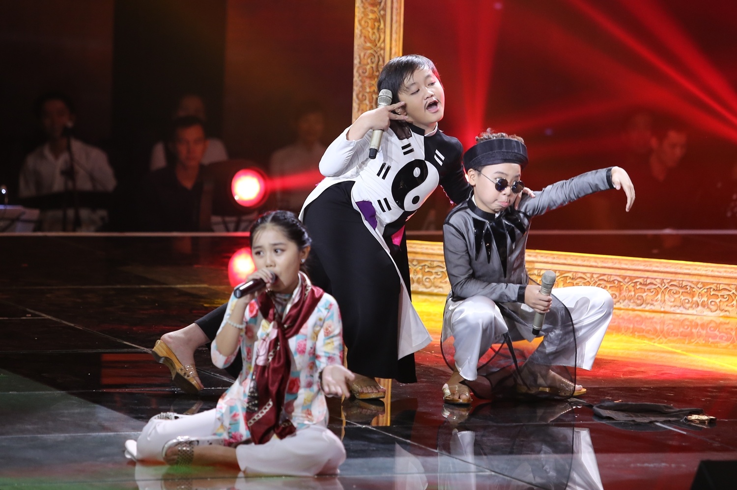 Tro cung Cam Ly bung no voi man hai kich hinh anh