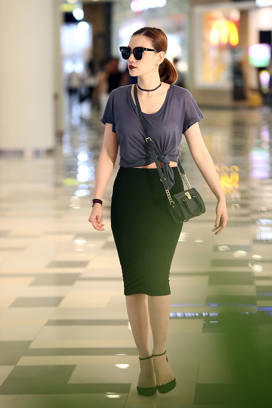 Vào cuối tuần qua, Thu Thuỷ xuất hiện tại một trung tâm thương mại quy mô lớn. Giọng ca 