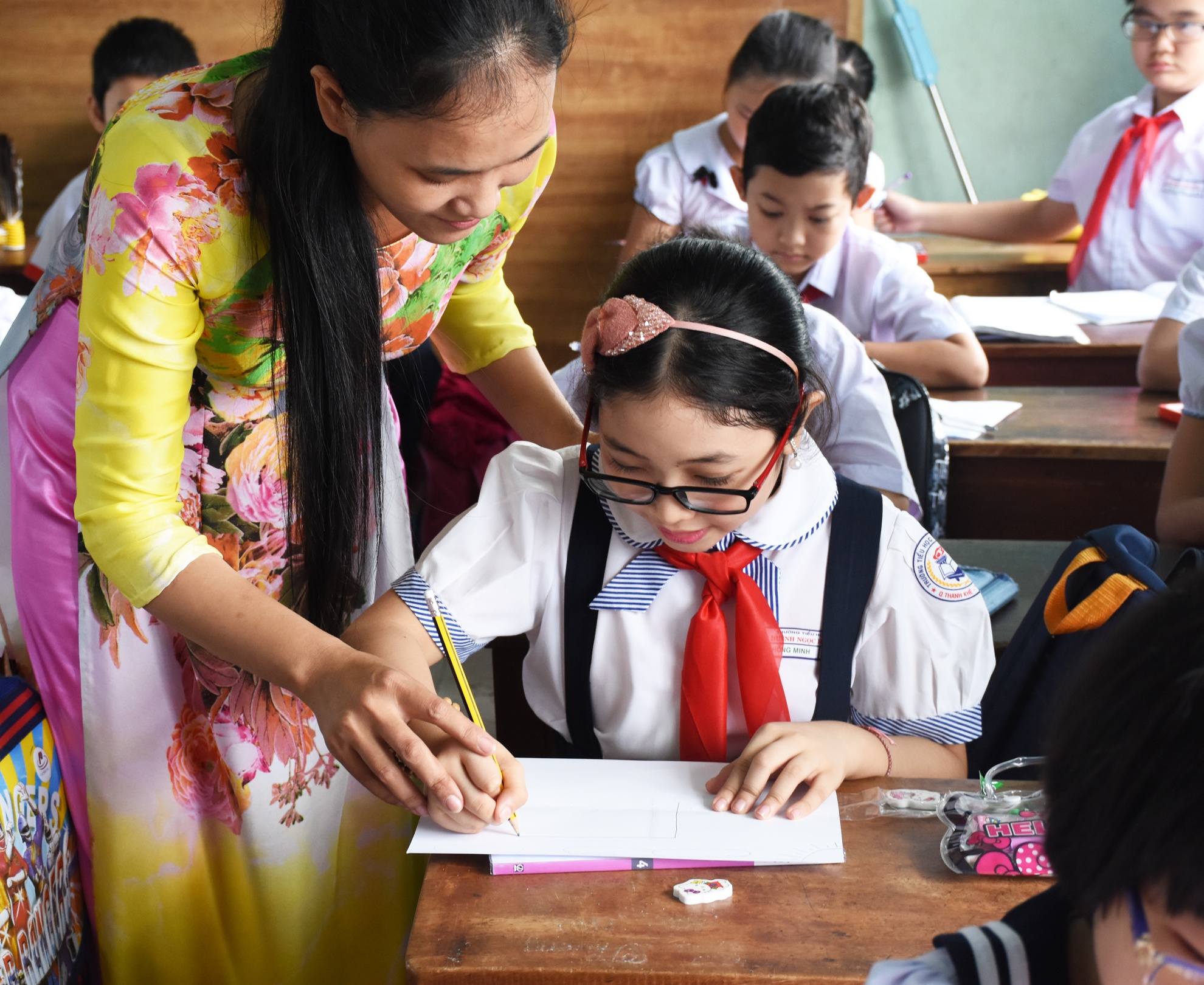 Hong Minh duoc co giao kem cap khi ve Da Nang hinh anh