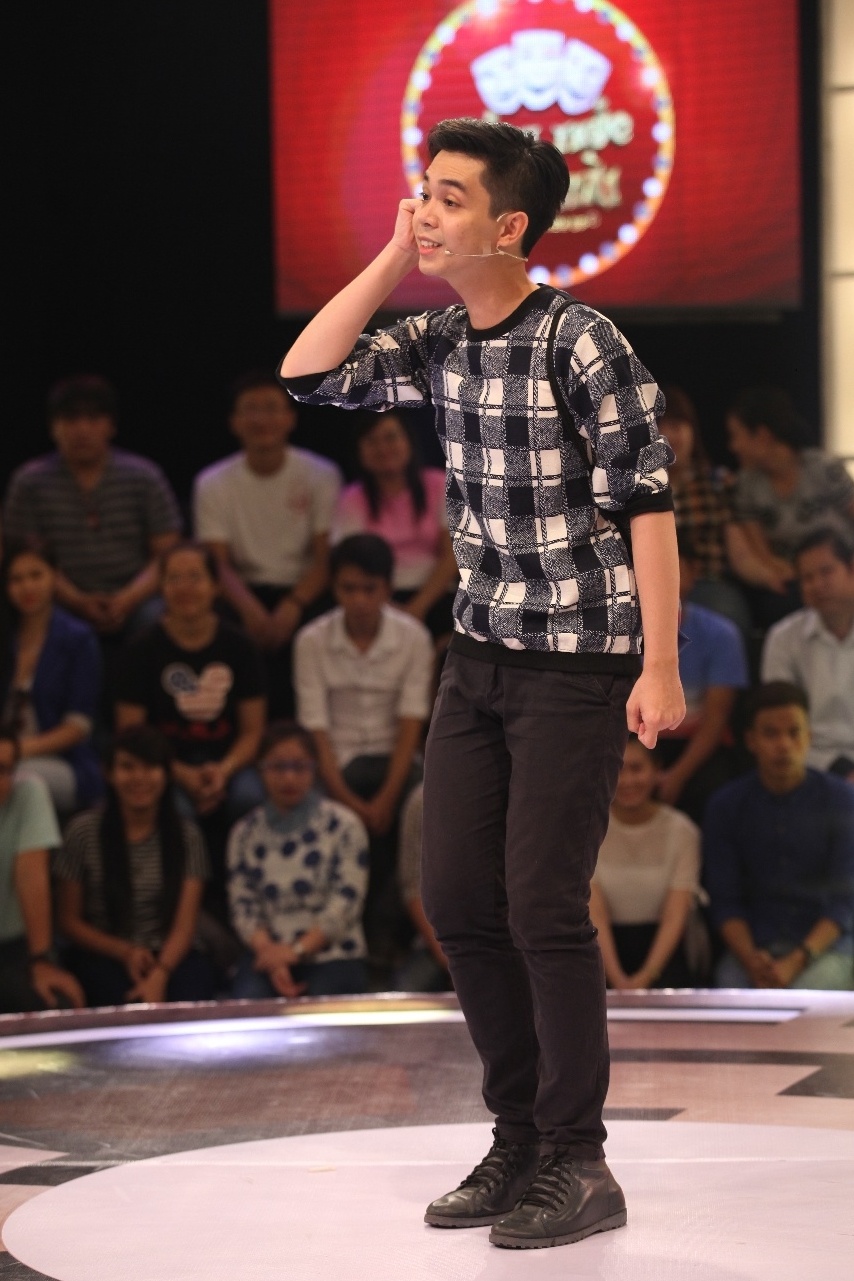 Tuấn Kiệt tái hiện tiết mục Gọi taxi của Việt Hương.