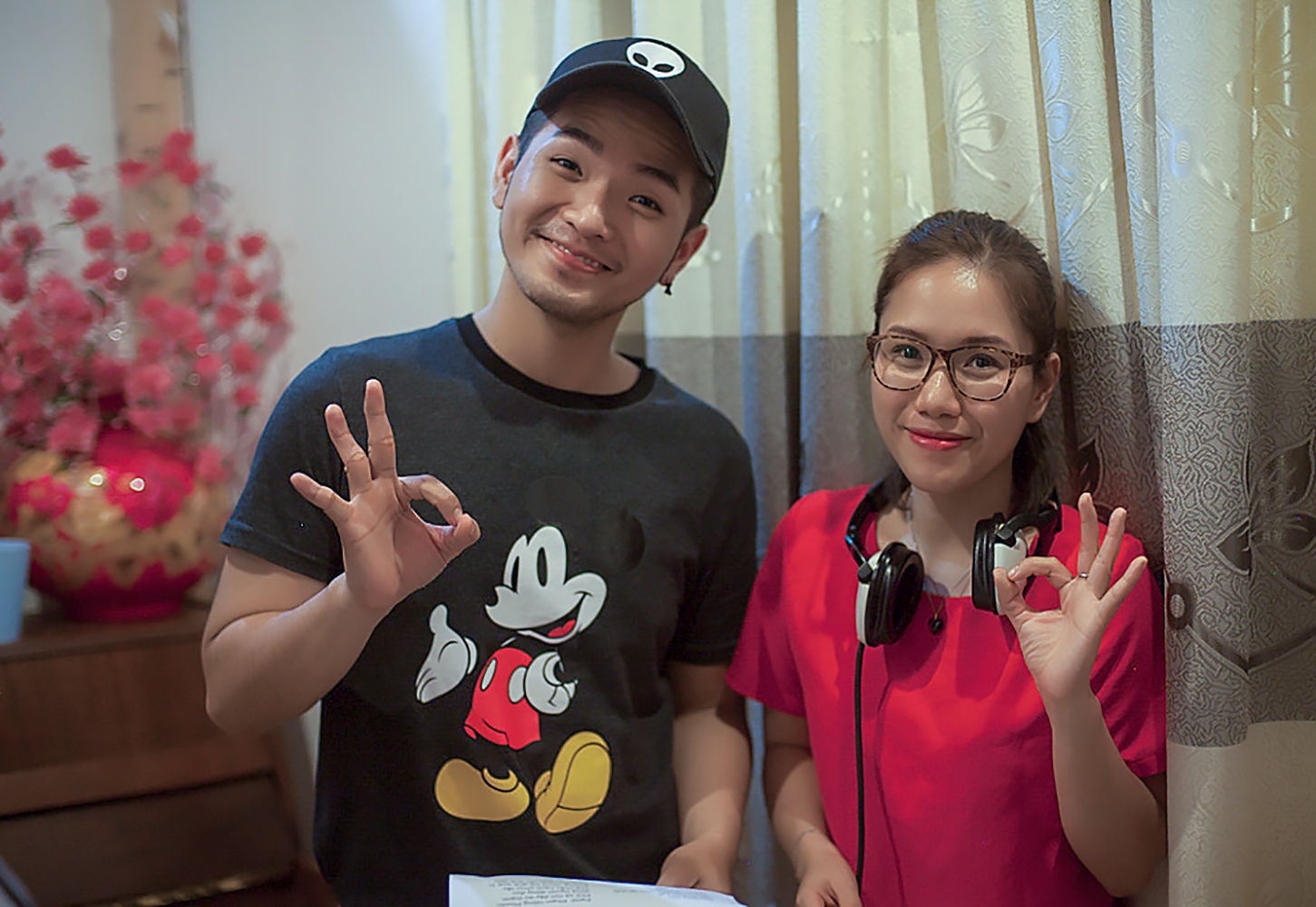 Thuy Chi - Pham Hong Phuoc ket hop trong san pham moi hinh anh