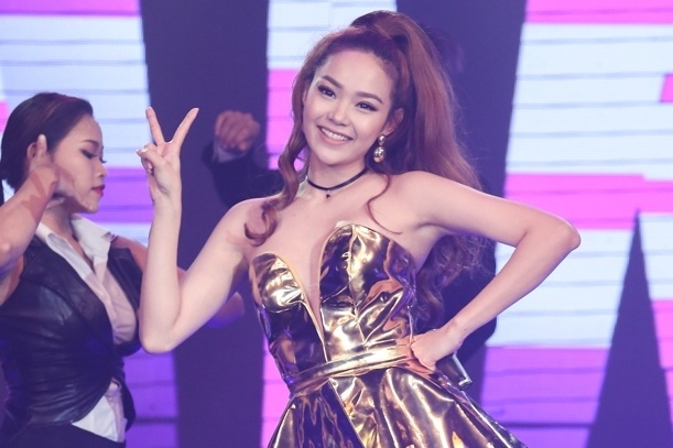 Minh Hang nhi nhanh, Huong Giang Idol quyen ru hinh anh