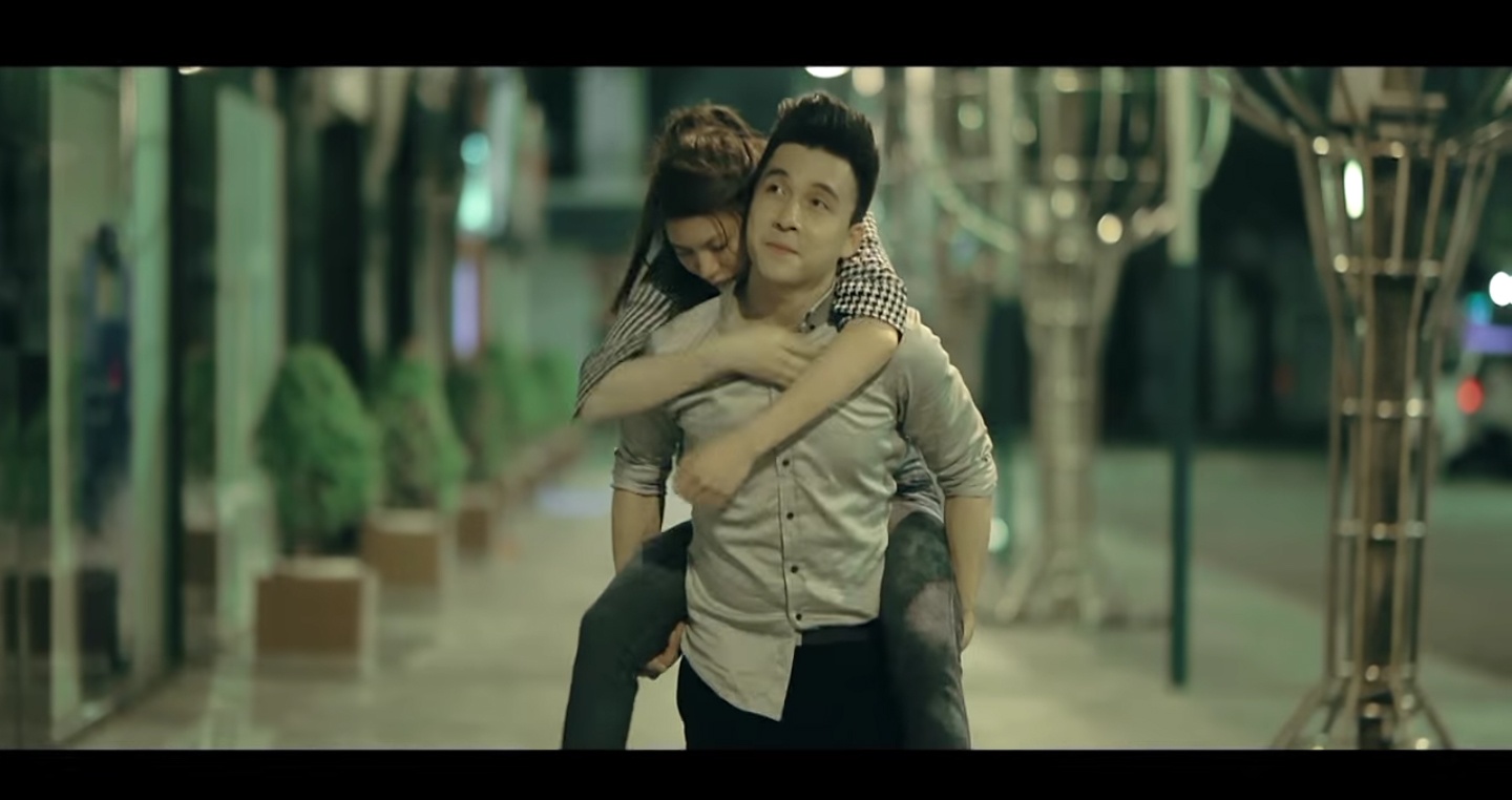 Sau khi MV “Nếu là anh” của The Men chính thức ra mắt và thành công khi đứng đầu các bảng xếp hạng cũng là lúc mối tình đẹp của Hải Băng - Tiến Dũng có tin đồn tan vỡ.