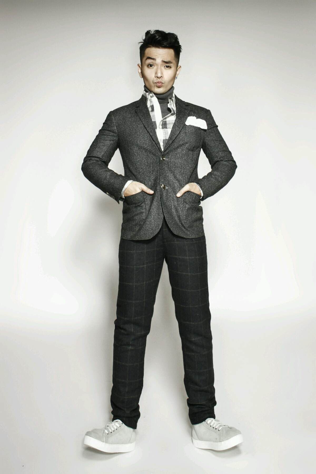 Với sự giúp sức của Mew Amazing, Phạm Hồng Phước thử sức với thể loại 