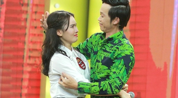 Truong Giang, Hoai Linh xuc dong vi co be ban keo keo hinh anh