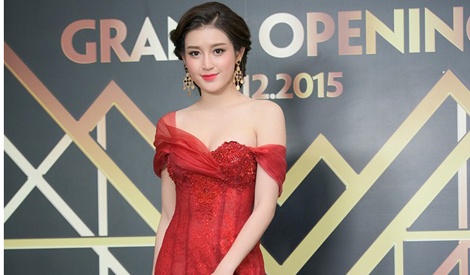 My nhan Viet goi cam duoi thoi tiet 13 do C o Ha Noi hinh anh