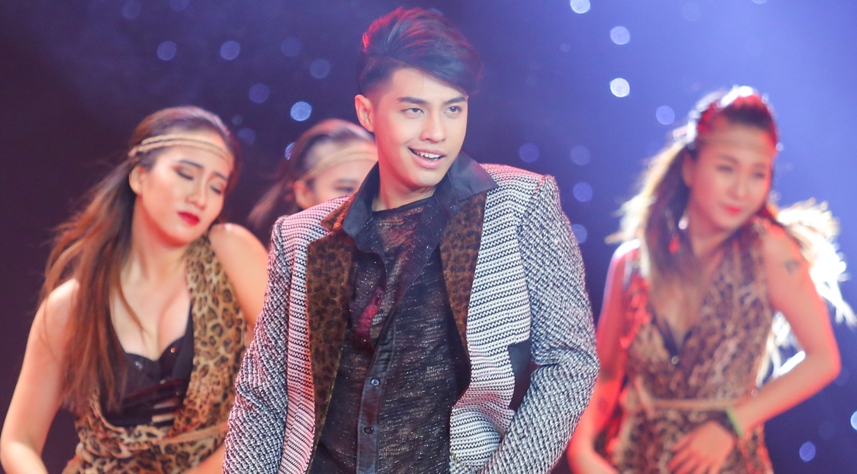 Noo khong tham gia live show The Remix co Son Tung cham diem hinh anh