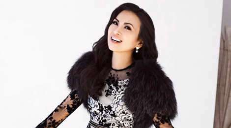 Em gai Cam Ly tro lai voi am nhac hinh anh