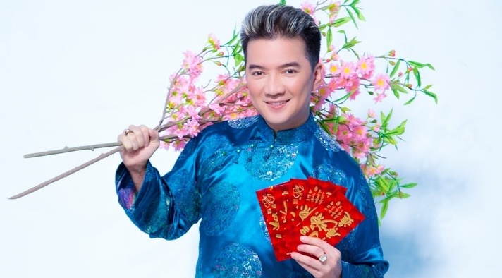 Dam Vinh Hung thu am ca khuc xuan chuoc loi khan gia hinh anh