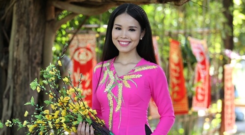 Lam Ngoc Hoa ra MV sau 1 nam dang quang Solo cung Bolero hinh anh