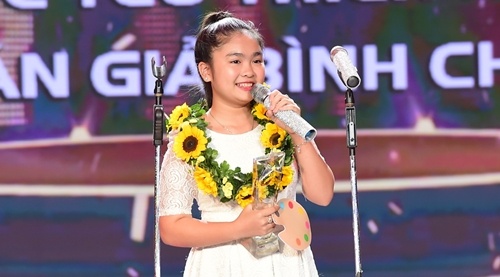 Thien Nhan duoc yeu thich nhat tai VTV Bai hat toi yeu hinh anh