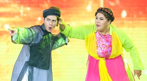 Noo Phuoc Thinh bi 'vo beo' danh vi me gai hinh anh