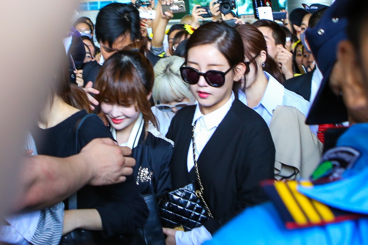 T-ara sang Viet Nam,  nhom nhac Han Quoc quan Viet Nam,  ngoi sao Han Quoc sang Viet Nam,  Fan T-ara gay nao loan anh 6