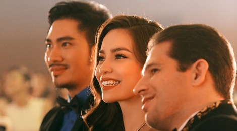 Ho Ngoc Ha lan dau di su kien sau on ao tinh ai hinh anh