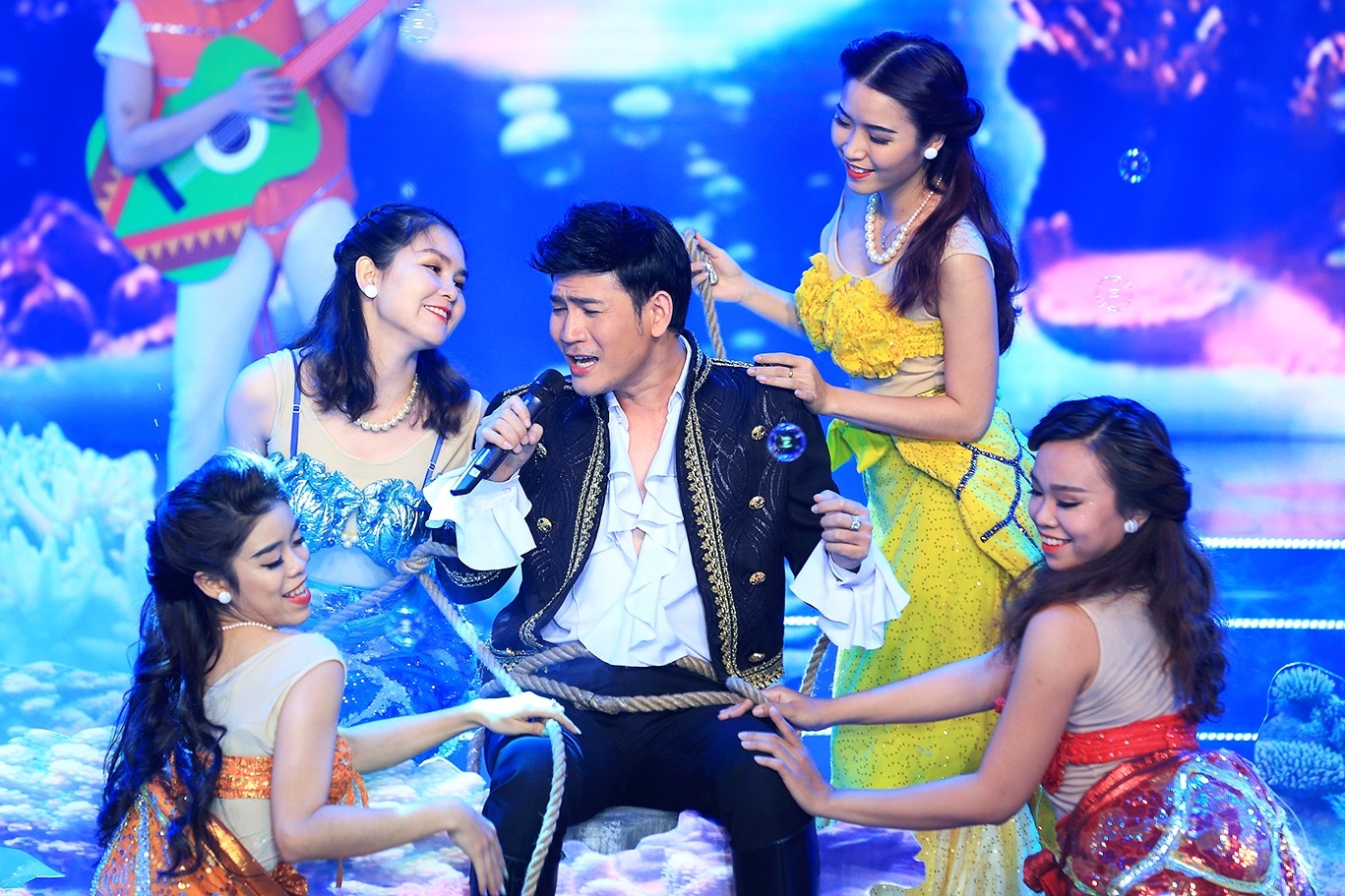 chương trình Hãy nghe tôi hát,  Hãy nghe tôi hát tập 2,  Nhật Kim Anh chị chê khi làm cô Thắm ảnh 3 chuong trinh Hay nghe toi hat,  Hay nghe toi hat tap 2,  Nhat Kim Anh chi che khi lam co Tham anh 3