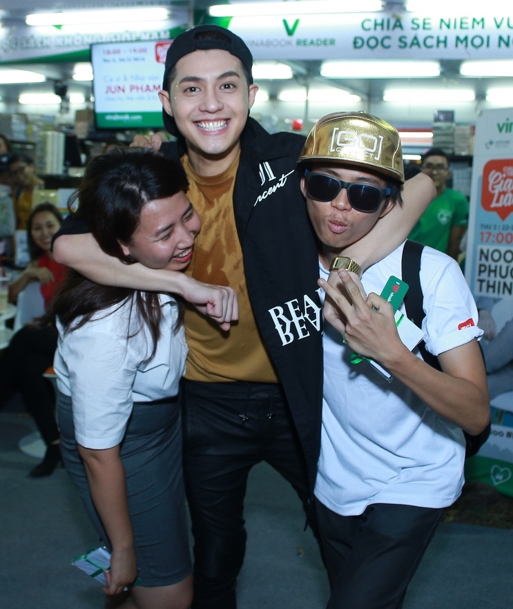 Hoat dong Hoi sach TP HCM anh 5