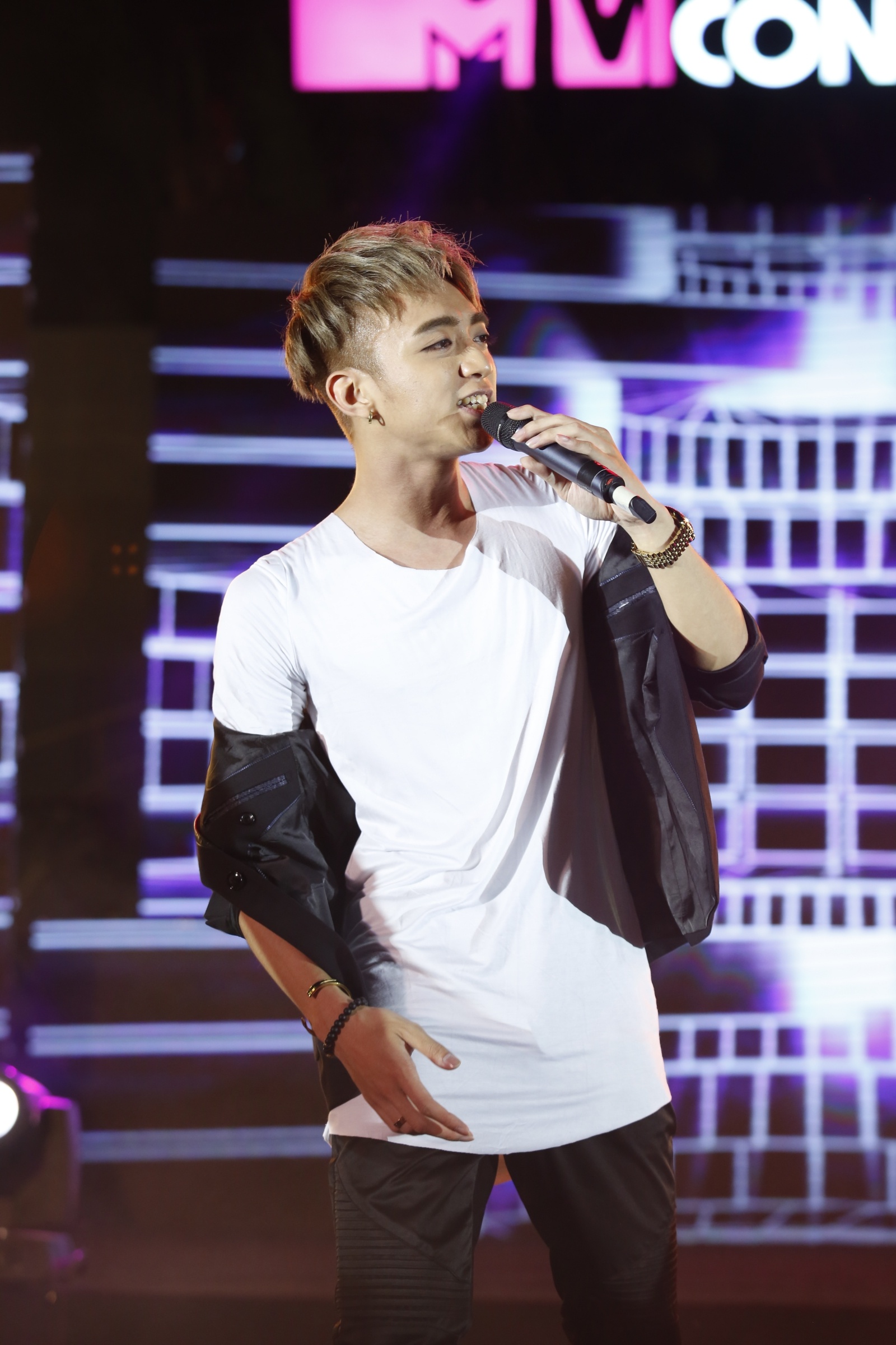 Toc Tien song ca Trong Hieu anh 6