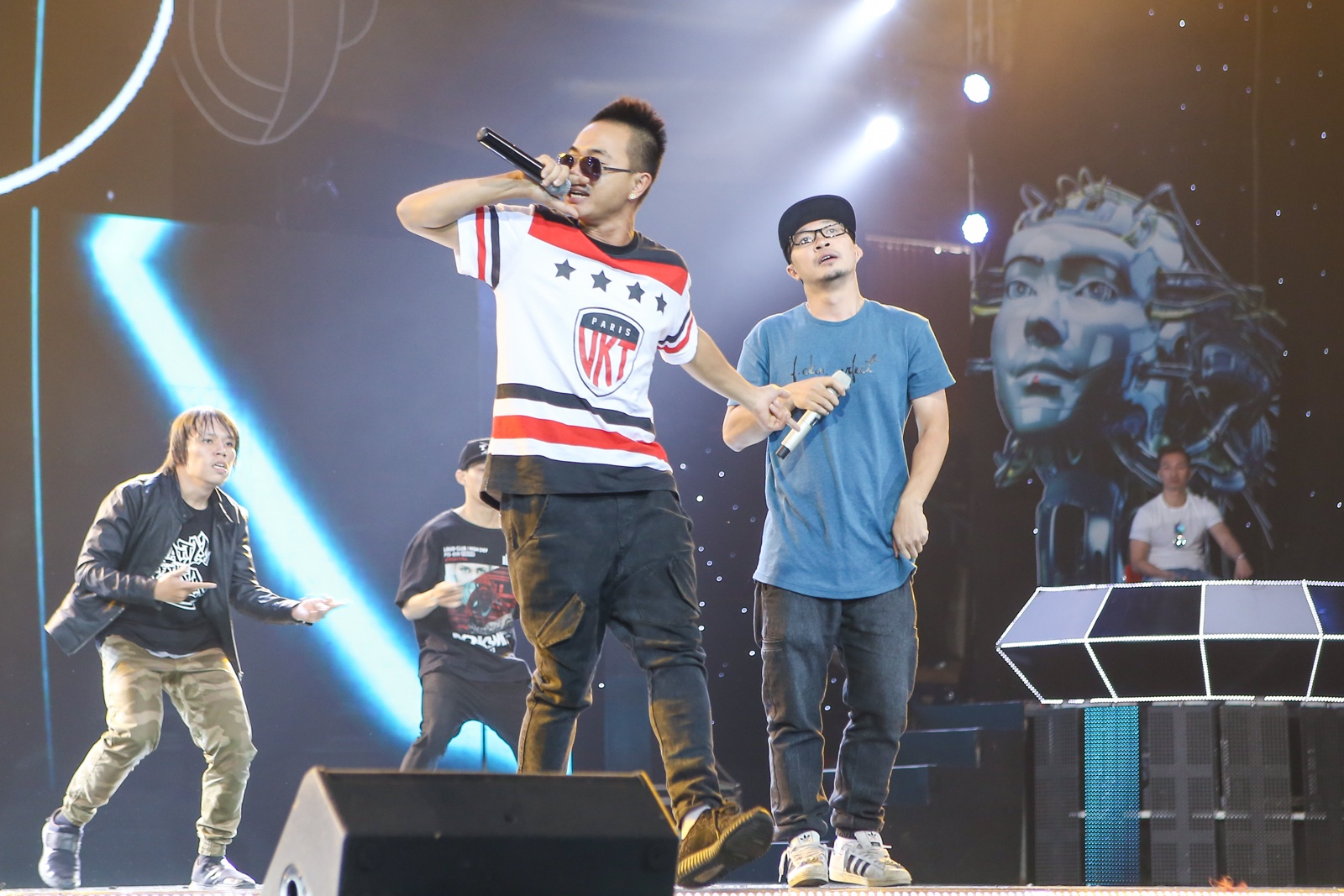 Noo Phuoc Thinh,  Huong Tram tong duyet The Remix anh 12