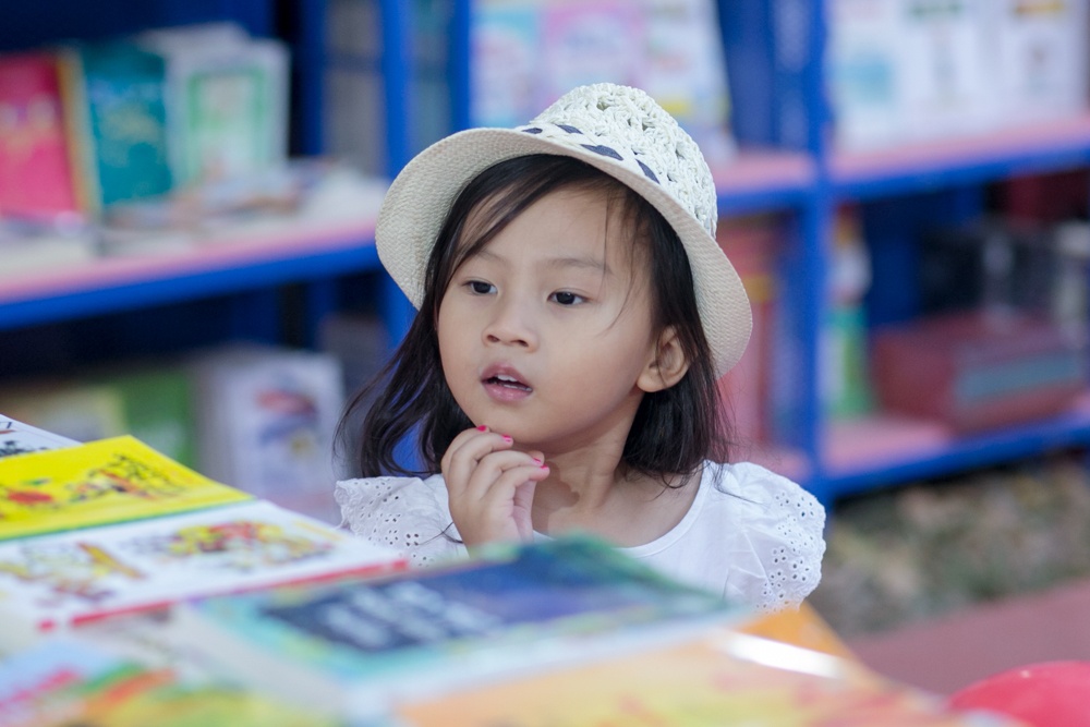 Hoang Bach o Hoi sach TP HCM 2016 anh 7