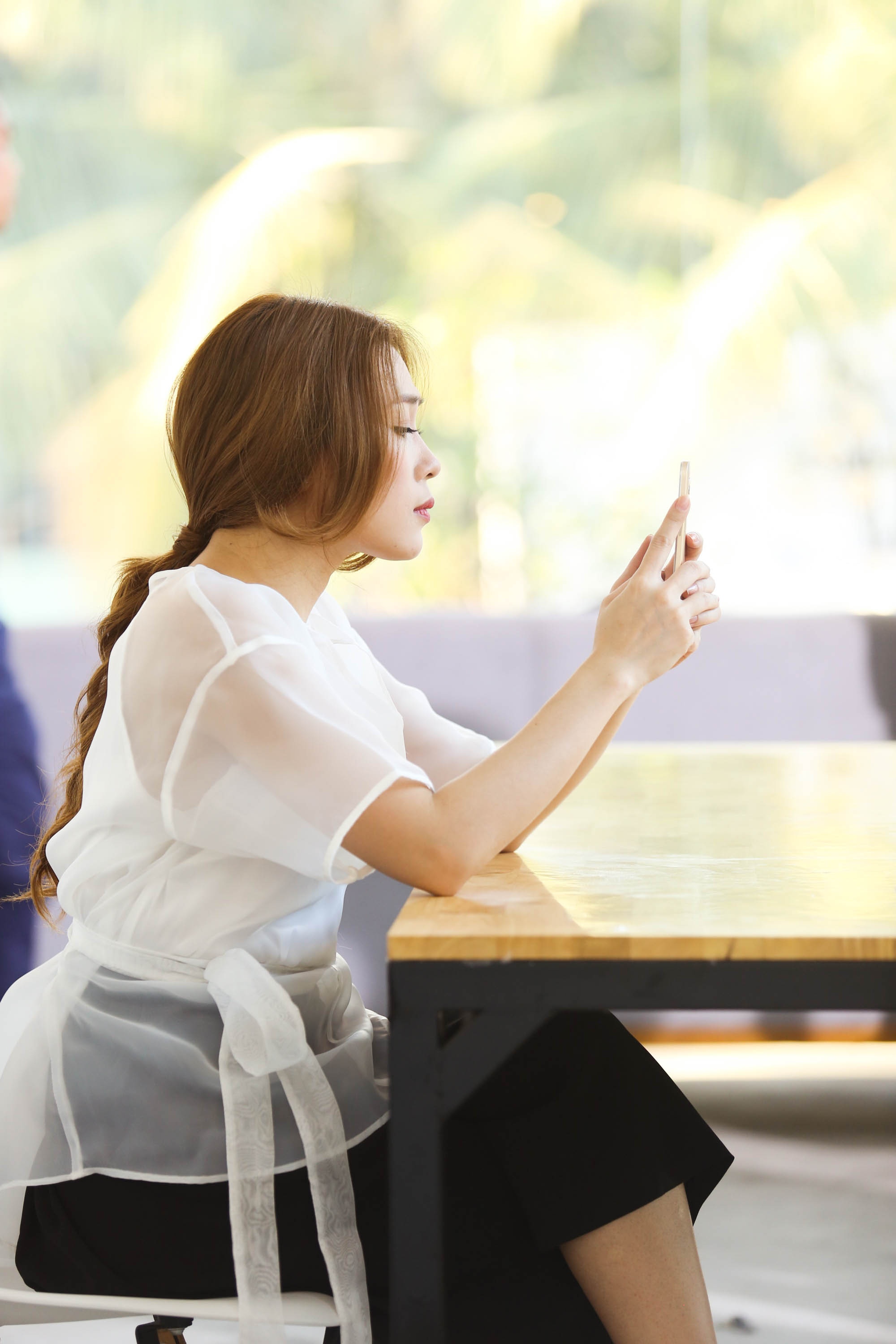 My Tam dien do hieu trong MV moi anh 12