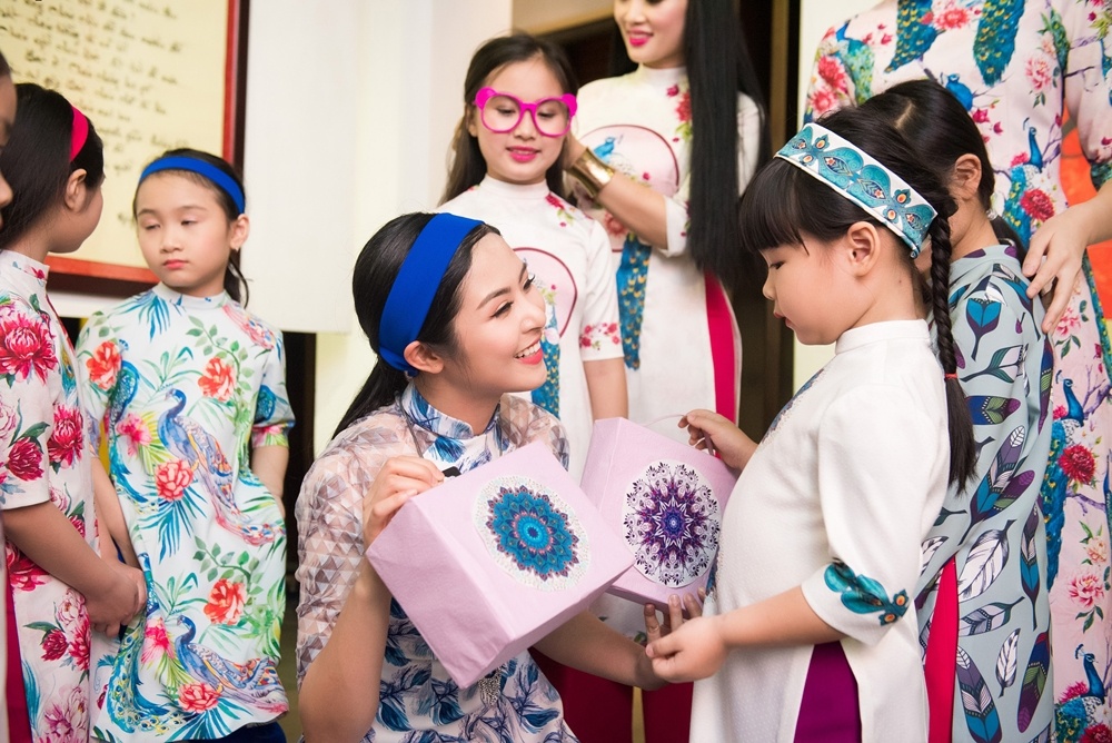 Ngoc Han ra mat bo suu tap moi anh 4