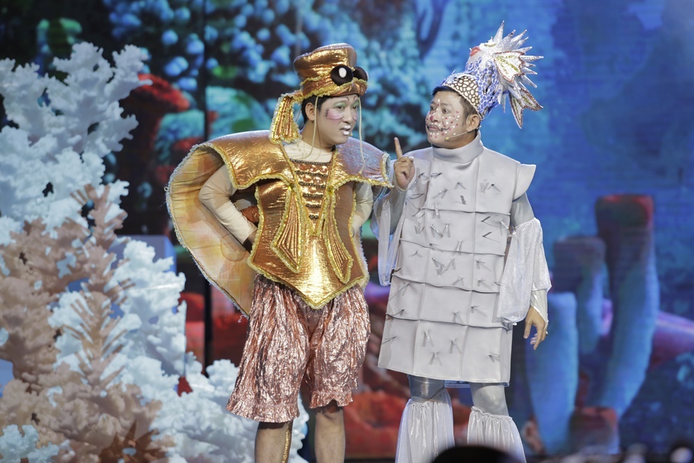 Tran Thanh nhac den Hari Won trong live show anh 11