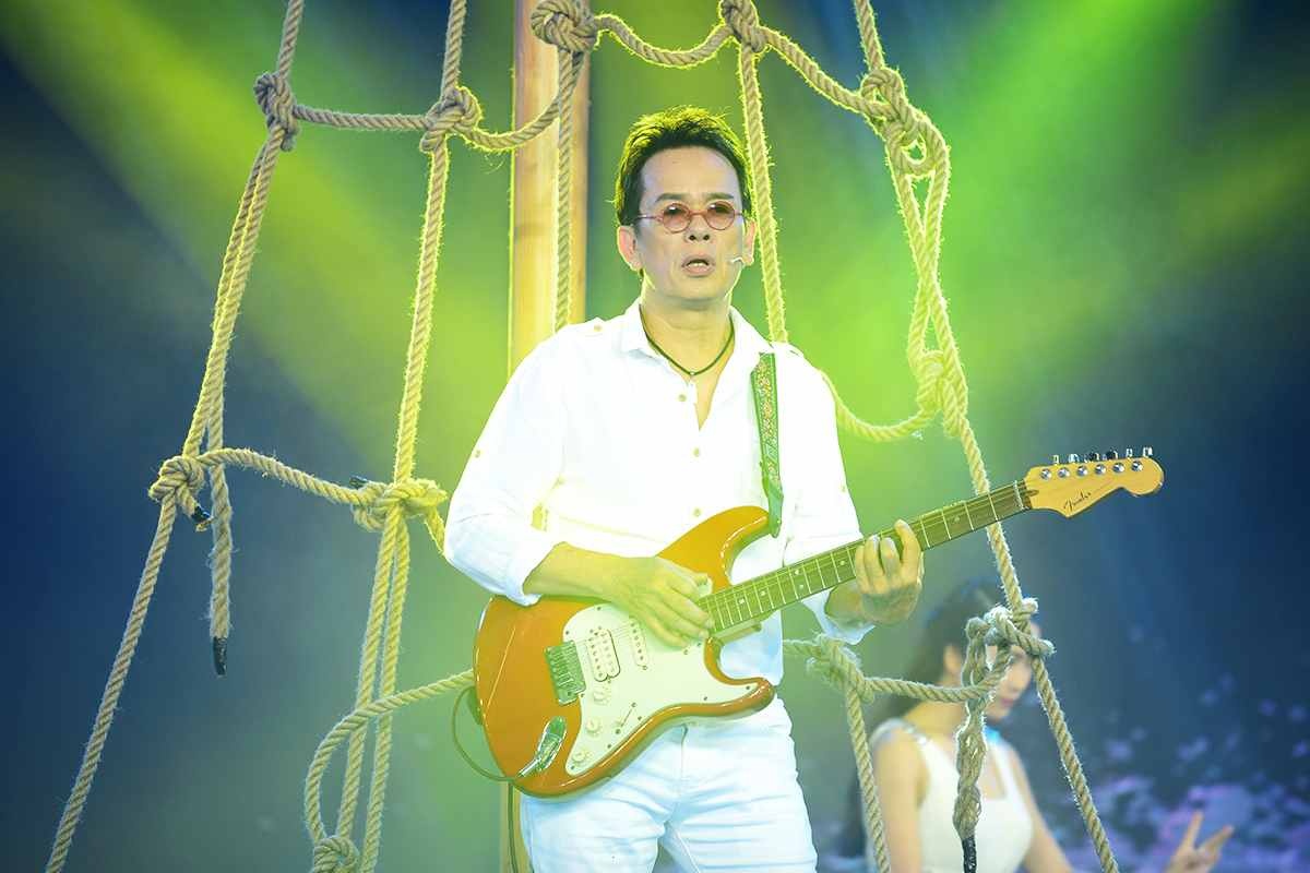 Chi Dan gay xuc dong tai Hay nghe toi hat anh 8