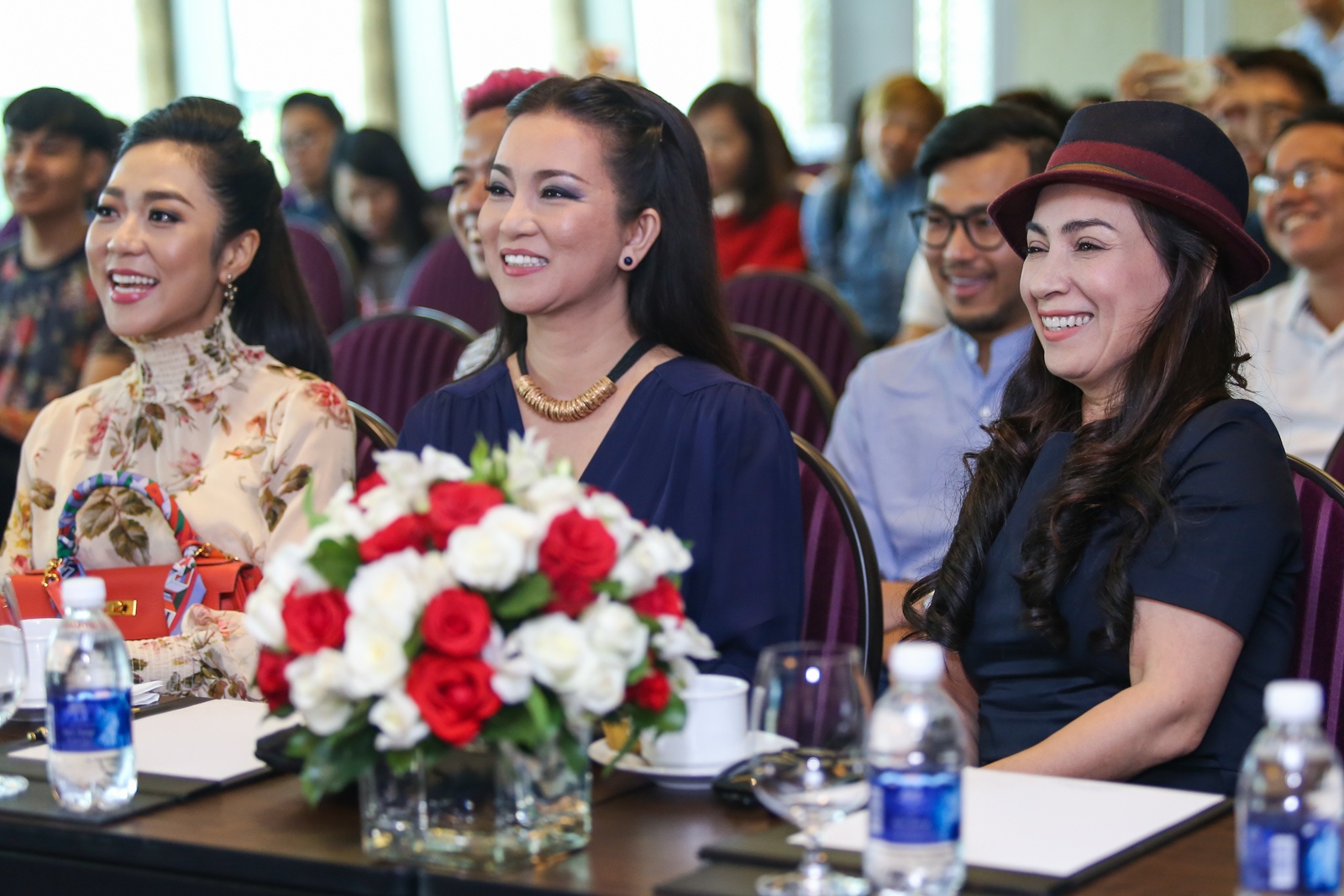 Manh Quynh noi ve Phi Nhung anh 3