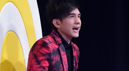 Dan Truong nghi Quang Dung che vi co hiem khich tu truoc hinh anh