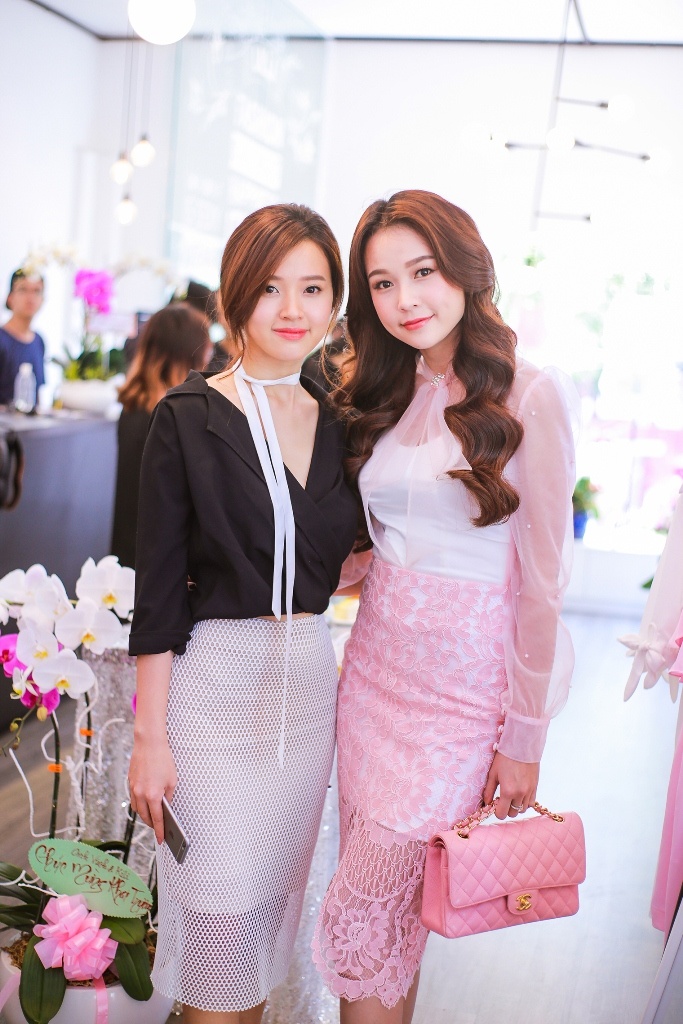 Midu,  Thu Thuy,  Sam,  MC Thanh Thao anh 8